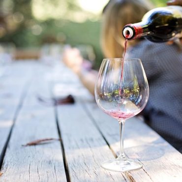 À Montheron, Alba Farnós Viñals cuisine aussi le vin