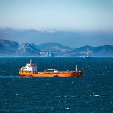 Tensions dans le golfe Persique: Washington annonce une escorte navale, Téhéran met en garde