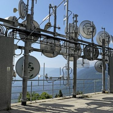 La SSR prépare son grand retour sur la FM avec un plan à 15 millions par an