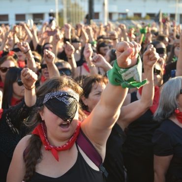 Liberté de manifester: la Suisse condamnée par la CEDH suite à une marche féministe genevoise