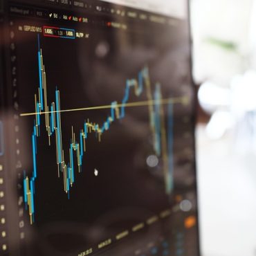 Quand la Bourse s'invite à la Maison Blanche: Les transactions colossales de Donald Trump sous la loupe éthique