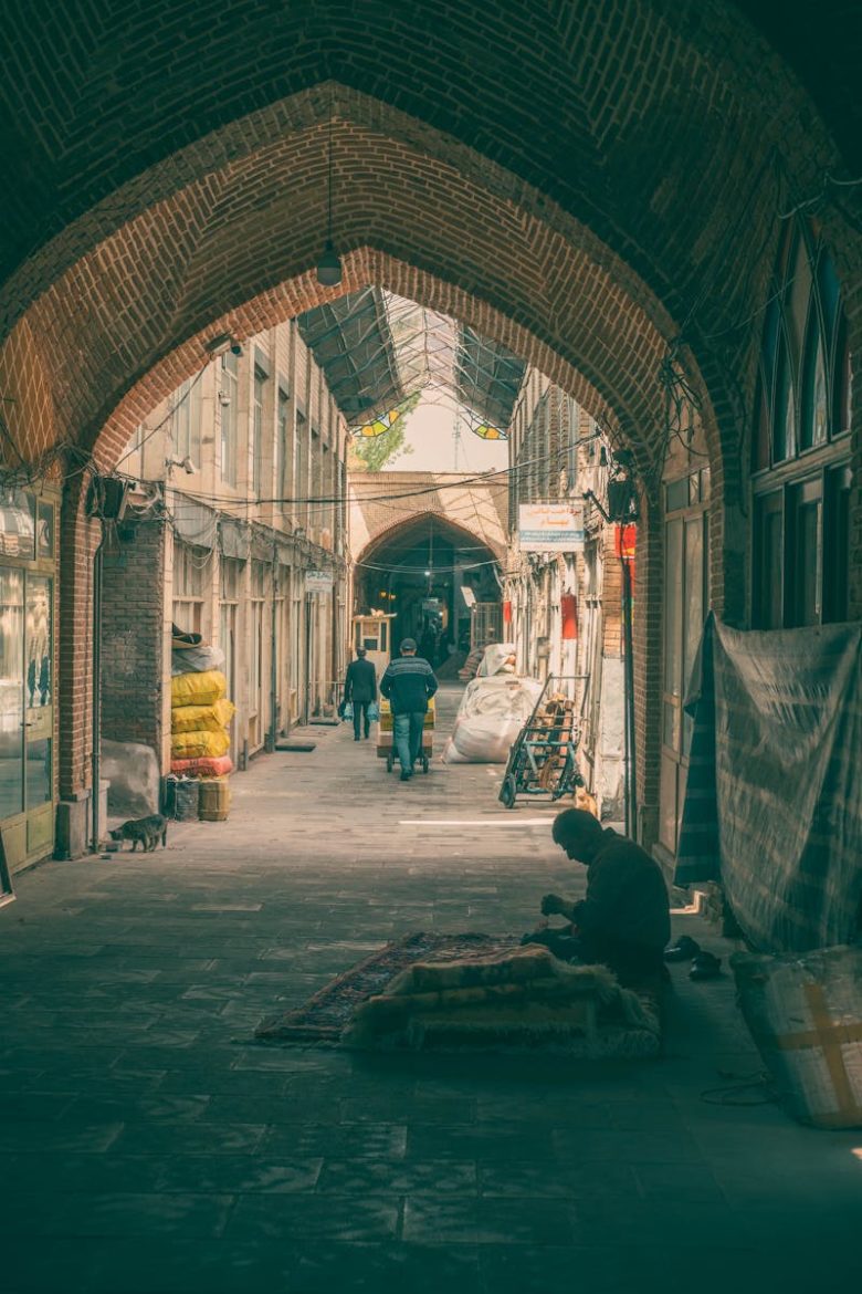 Iran: Quand l'Inflation Galopante et les Tensions Plongent des Millions dans la Précarité