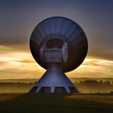 Quand le Valais défie Elon Musk : la bataille des ondes Starlink fait rage à Loèche
