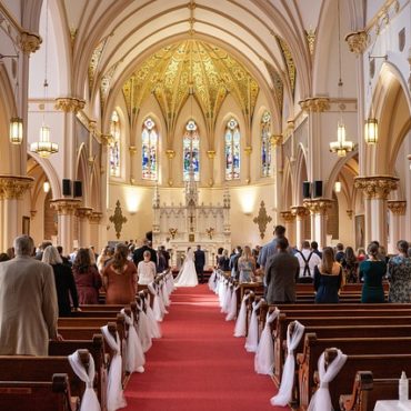 Tensions religieuses à Écône : une cérémonie de sacre prévue malgré les mises en garde du Vatican
